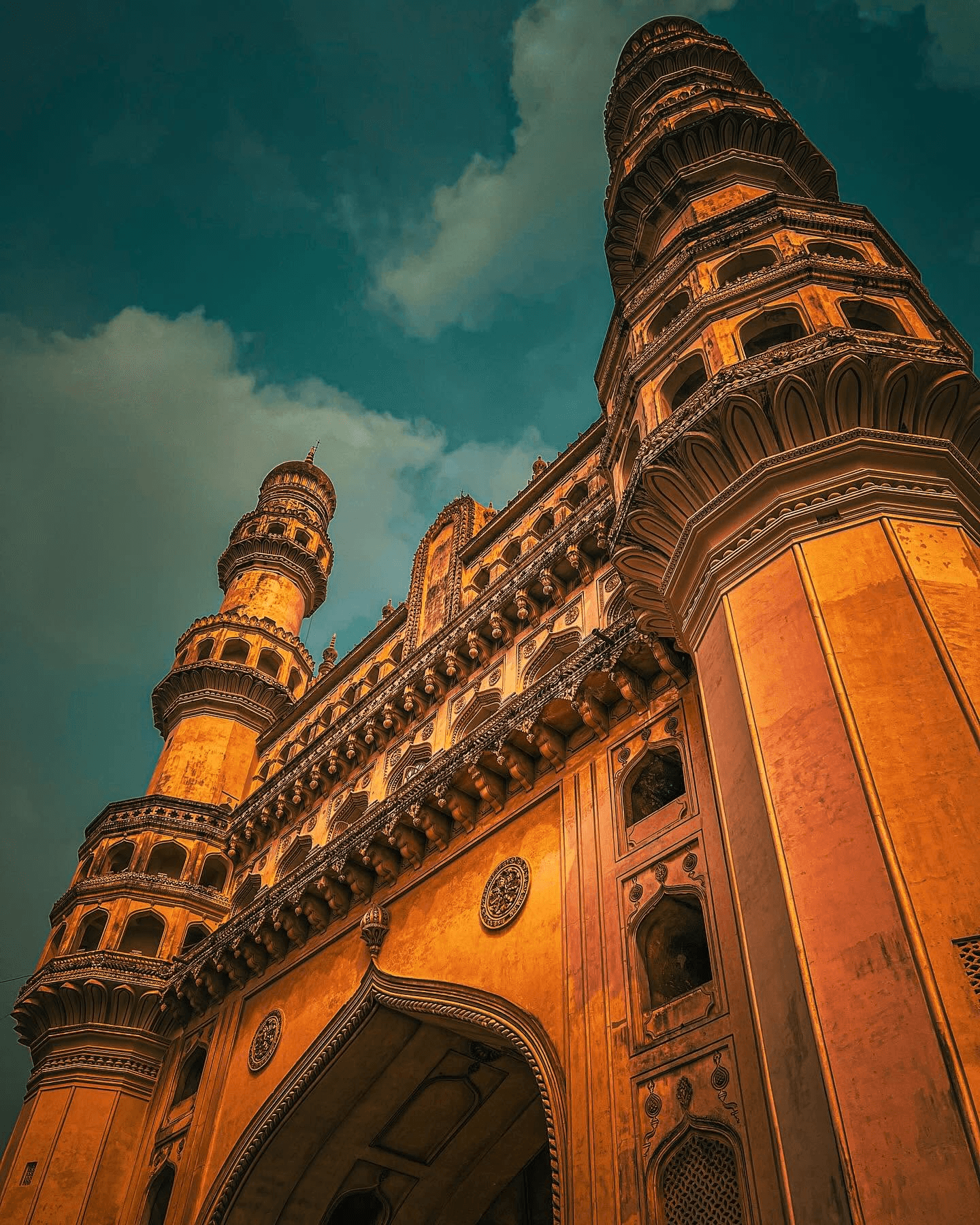 Top Hyderabad Tourist Places You Must Visit: A Complete Hyderabad Travel Guide